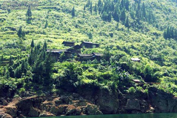 芙蓉江景點(diǎn)之&ldquo;盤古苗寨&rdquo;