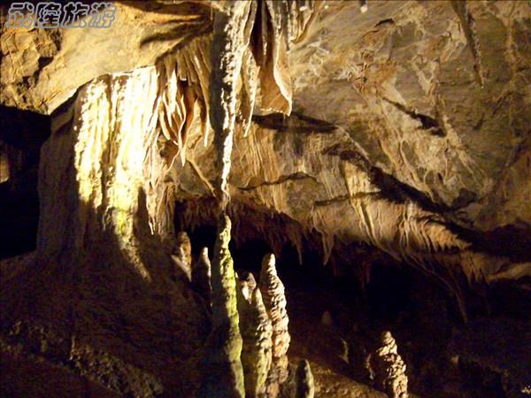 芙蓉洞景點之&ldquo;千年之吻&rdquo;