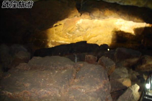 芙蓉洞景點之&ldquo;盾山睡佛&rdquo;