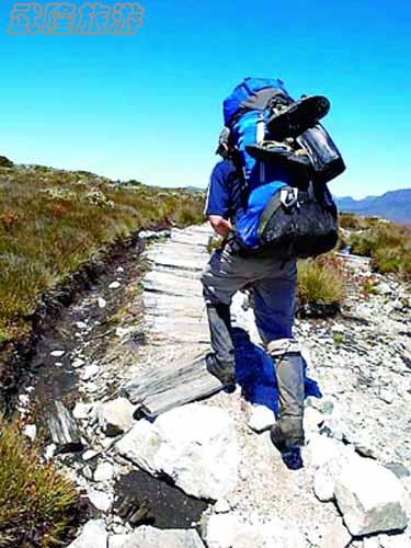 如何在戶外旅游預測天氣 