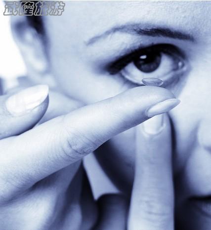 女性旅游佩戴隱形眼鏡小技巧 