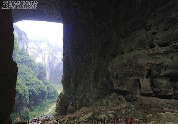 氣勢恢宏天生三硚