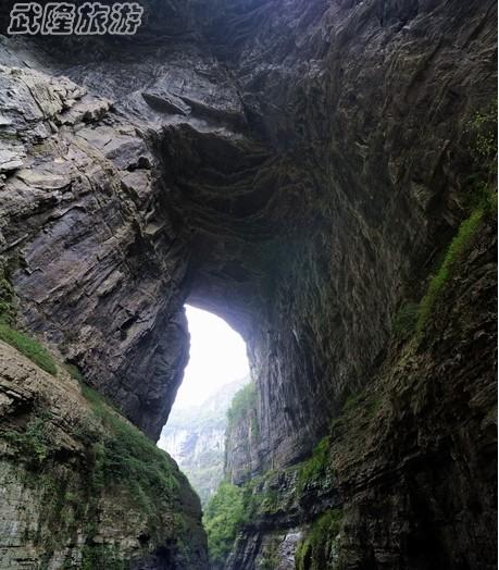 氣勢恢宏天生三硚