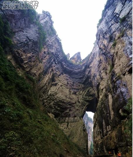 氣勢恢宏天生三硚