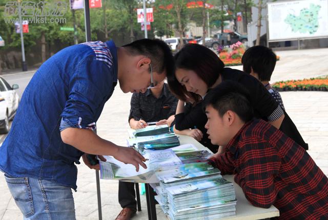 五一來武隆車輛劇增,印象武隆成為萬眾期待