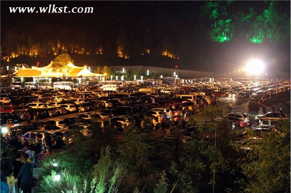 五一小長假首日印象武隆接待觀眾5000千余人創(chuàng)新高