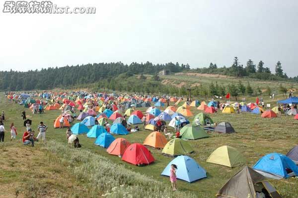 仙女山露營區人山人海