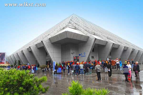 四川萬人超級大團游武隆