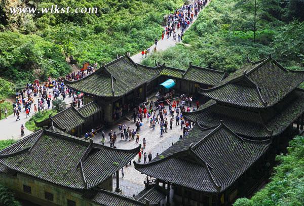 四川萬人超級大團同游重慶武隆，享歡樂旅游