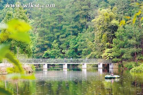 　圖為風景秀麗、環境優美的火爐鎮。