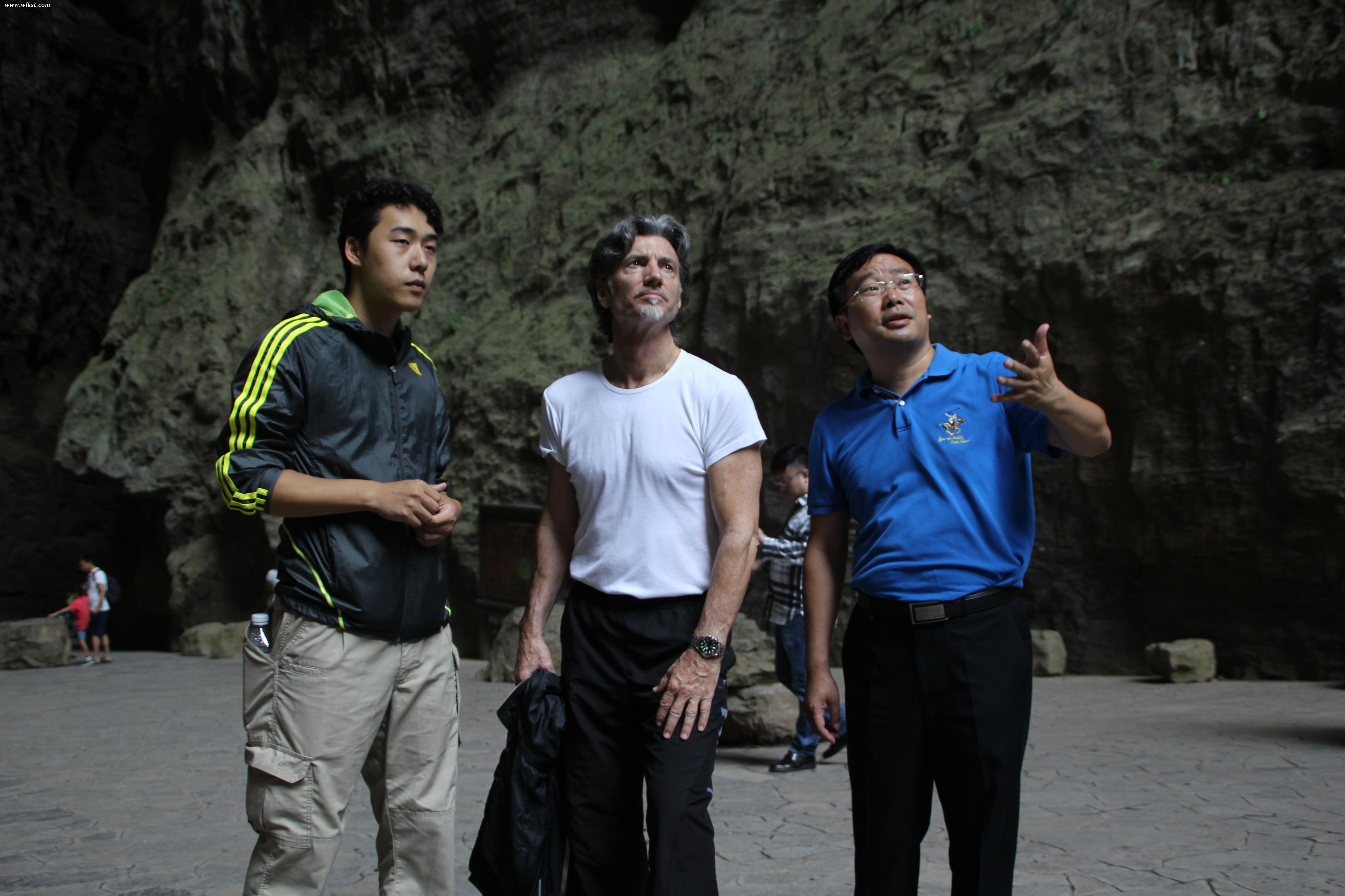 《三生三世十里桃花》主創(chuàng)在武隆選景