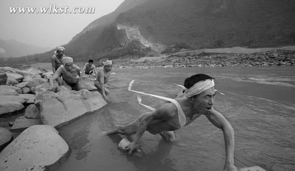 印象武隆金嗓子拜師劉震云 參賽《中國(guó)農(nóng)民歌會(huì)》