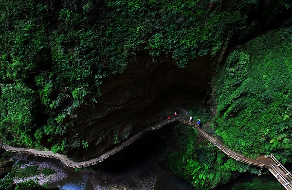 國慶假期過半 到重慶武隆來一場經(jīng)典三日游如何？