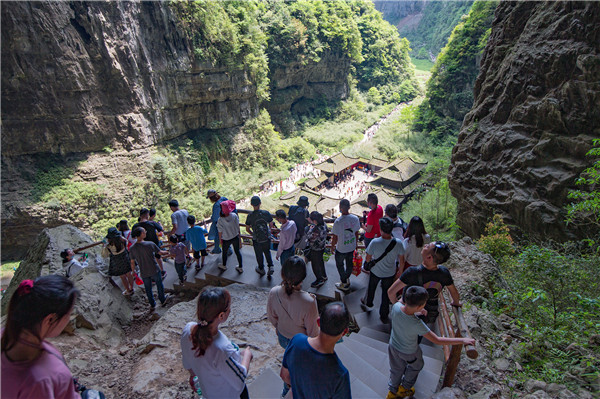 天生三橋迎來客流小高峰